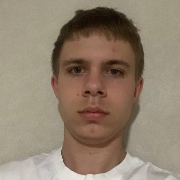 Макаров Артем Сергеевич